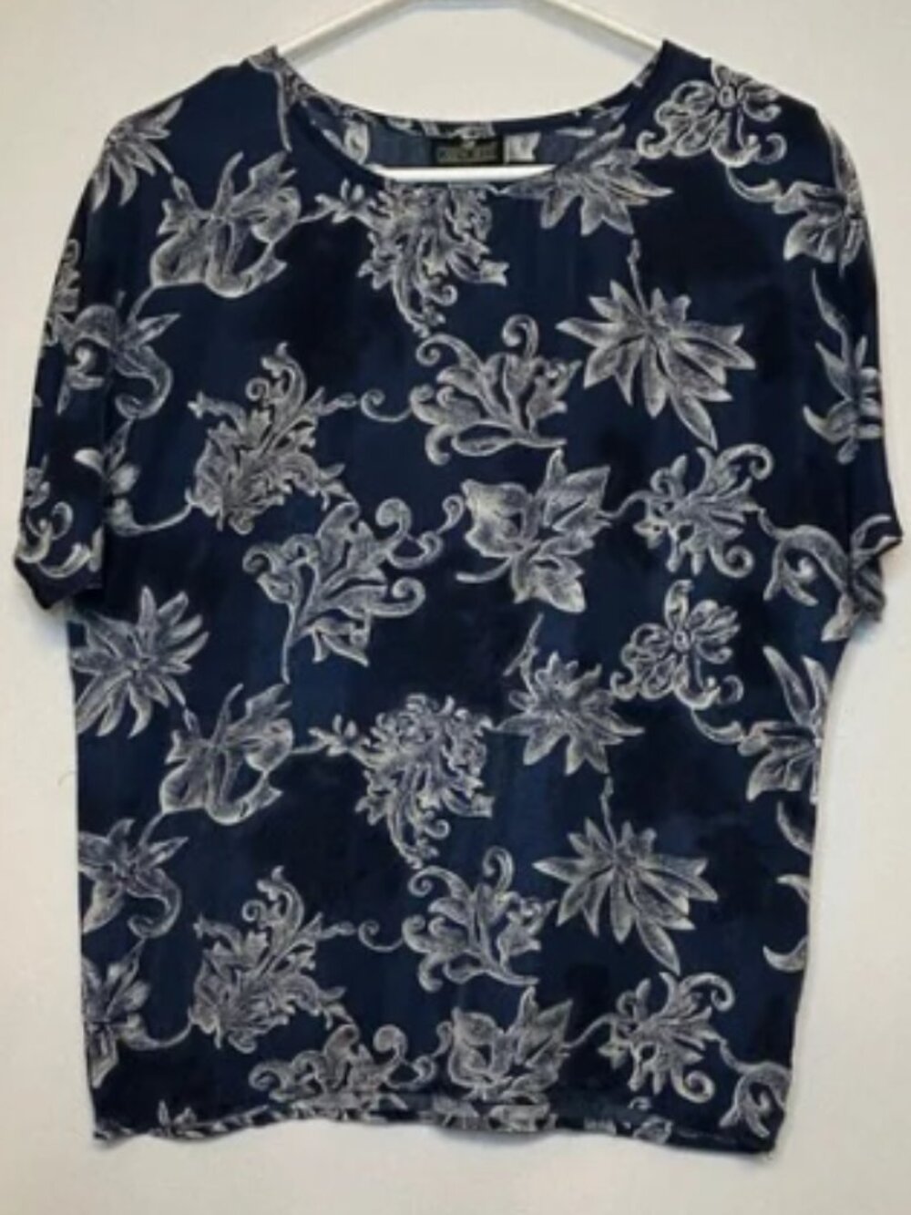 Cabin Creek 100% Silk Navy Floral Short Sleeve Blouse Size S